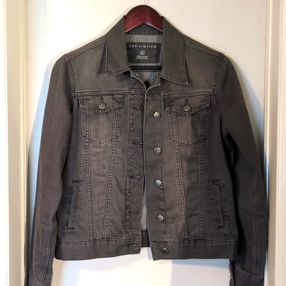 Queen Jacket - Picture 3 of 4